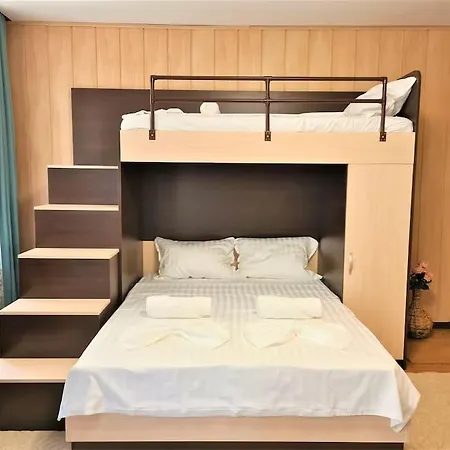 Mateo 2 גולדן סנדס